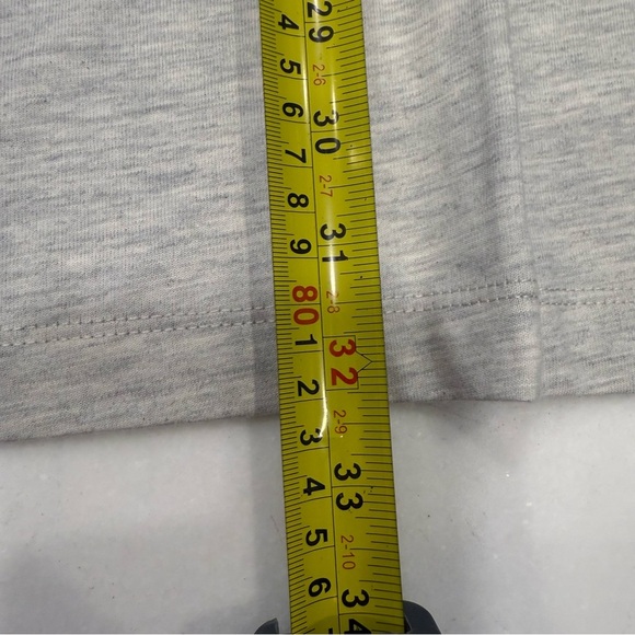 Fear of God Essentials Light Oatmeal Short Sleeve T-Shirt Size XL NWT - Picture 7 of 7